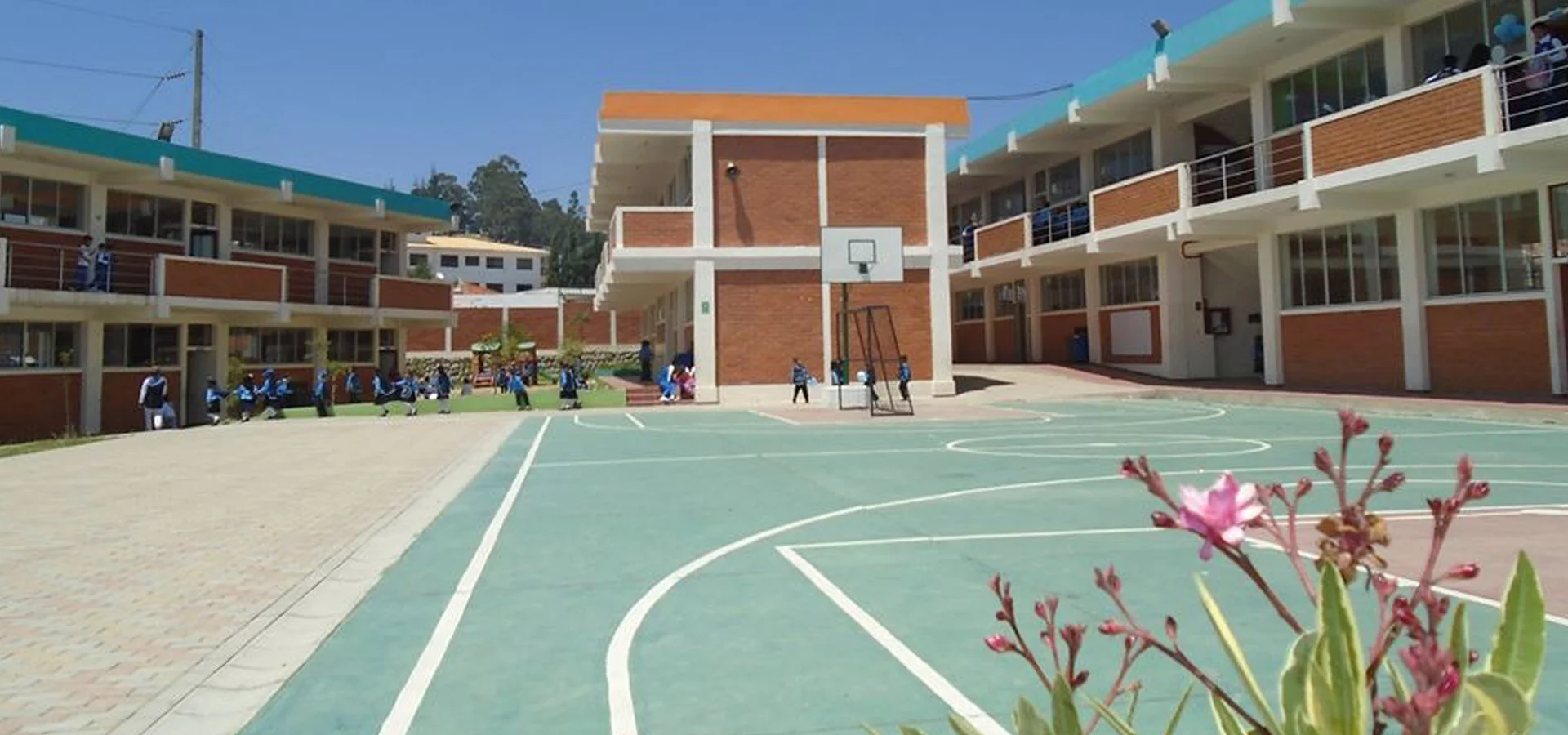 La Institución